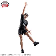 Posing Figure - Osamu Miya